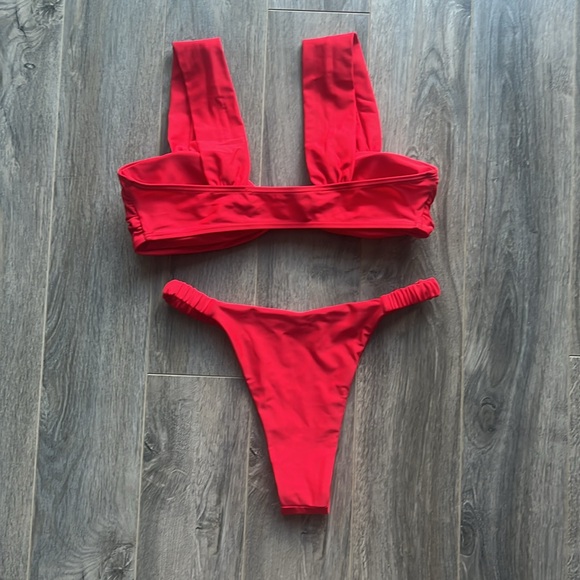 NWT Red Knot Bikini Set - Picture 5 of 9
